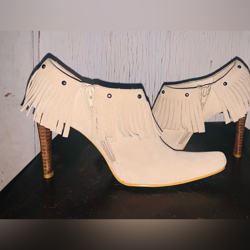 Mia Suede Booties with Fringe High Heels size 7.5! - Picture 3 of 6